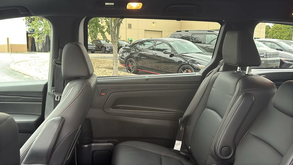 Certified 2025 Honda Odyssey Sport-L image 29