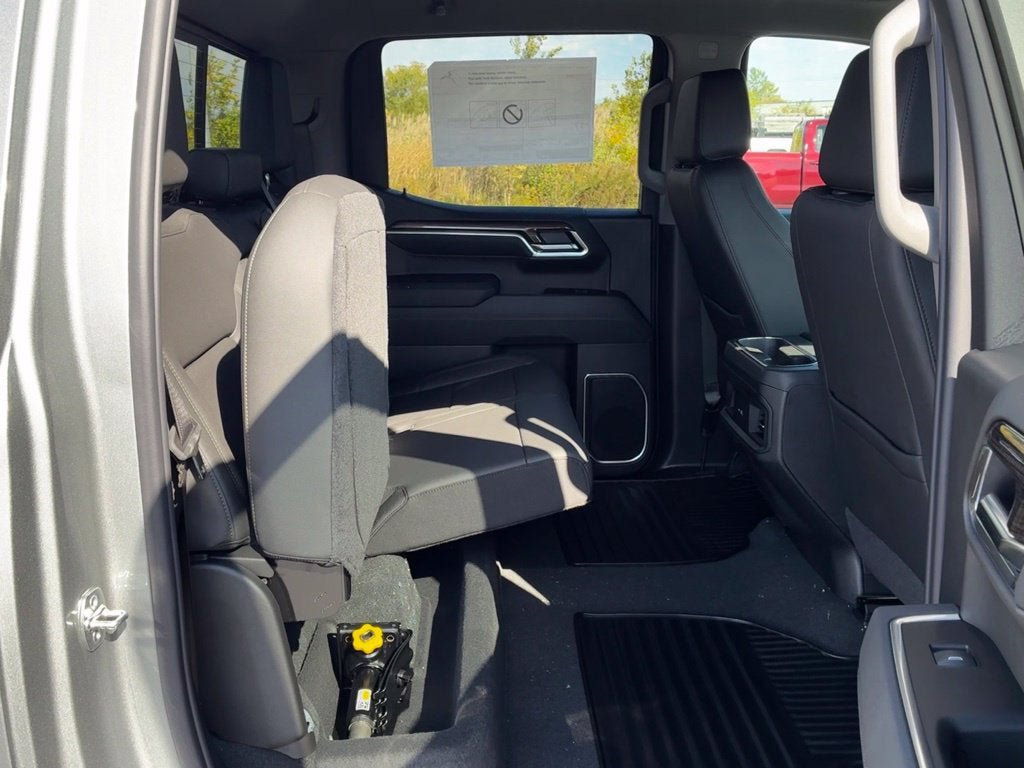 New 2026 Chevrolet Silverado 1500 RST w/ Convenience Package II AWD/4WD image 32