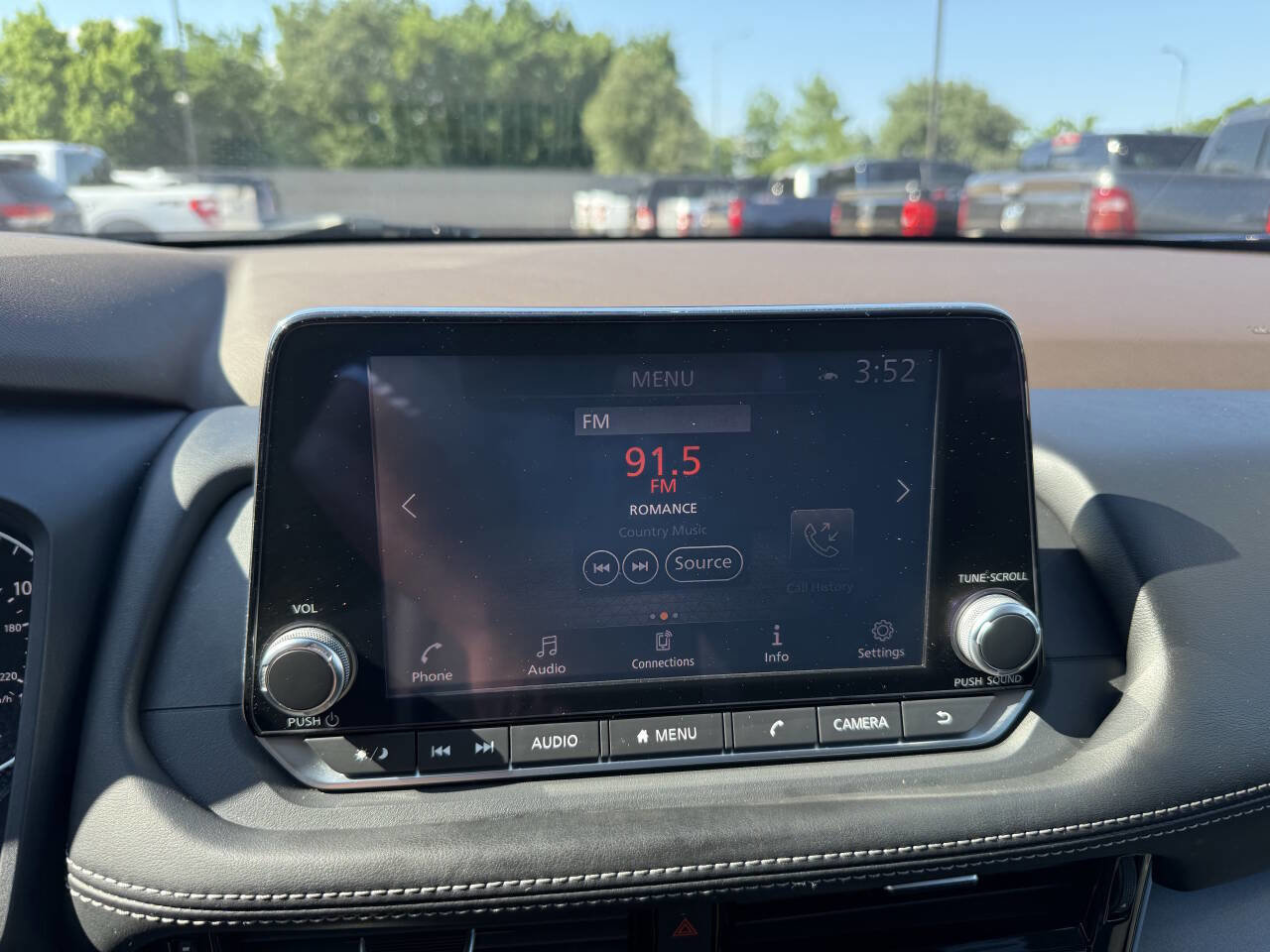 Used 2021 Nissan Rogue SV FWD image 22