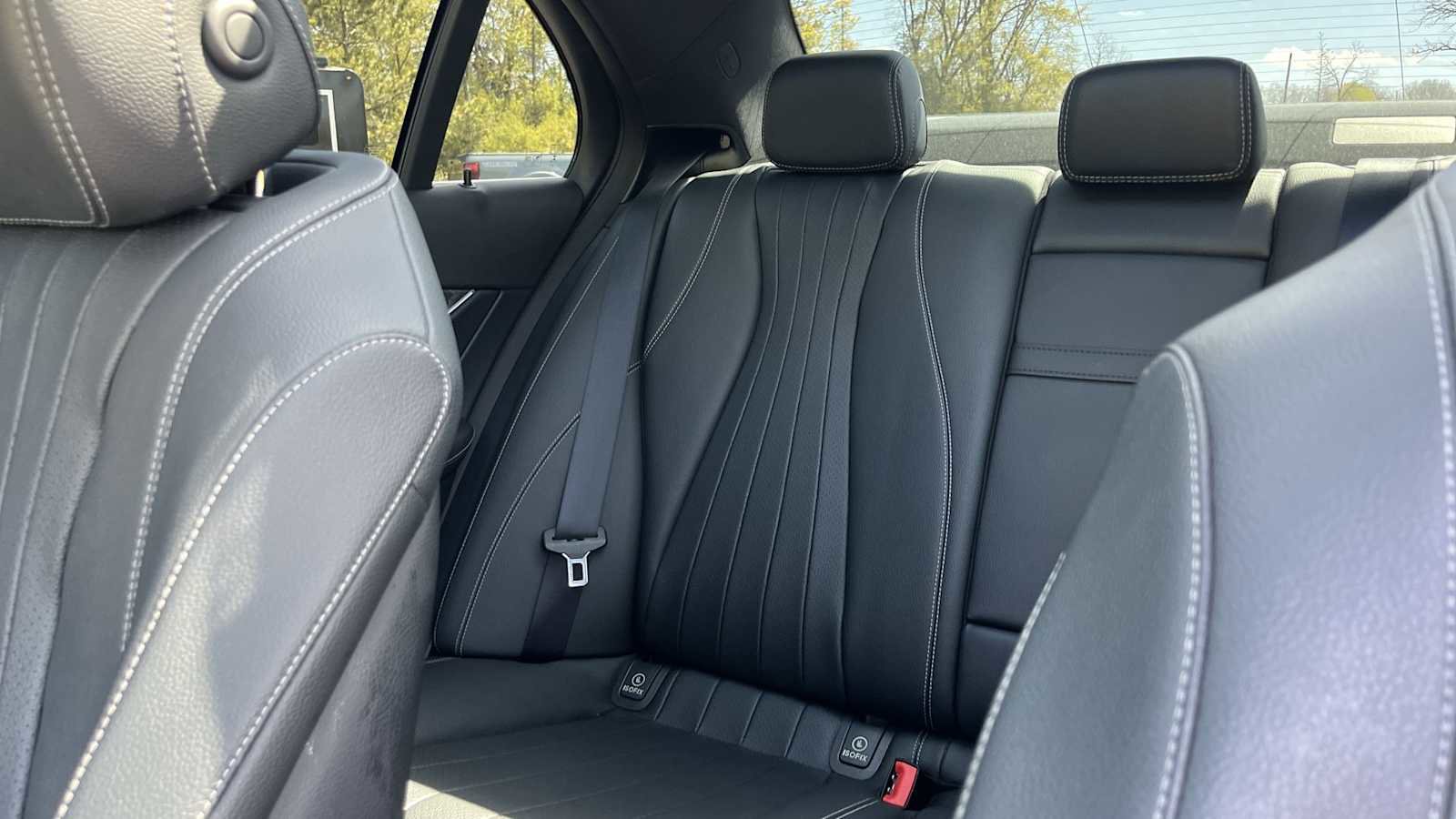 Used 2021 Mercedes-Benz E 350 4MATIC Sedan image 33