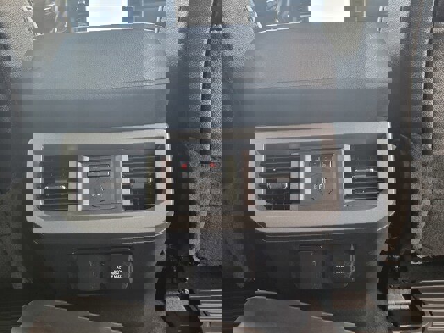 Used 2024 Ford F350 Lariat w/ Lariat Ultimate Package image 5