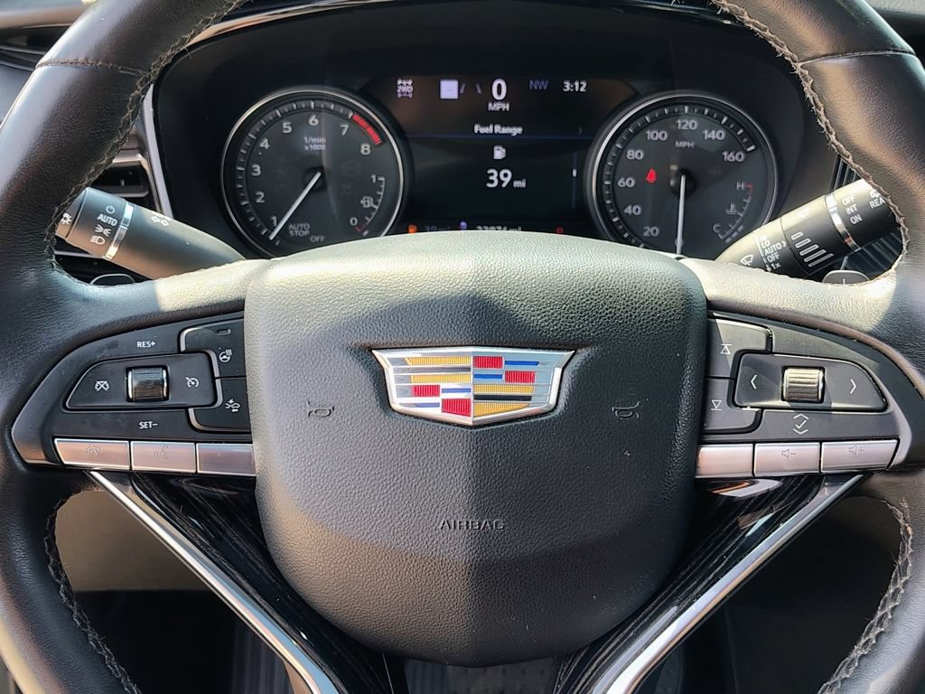 Used 2023 Cadillac XT6 Premium Luxury w/ Technology Package AWD/4WD image 32
