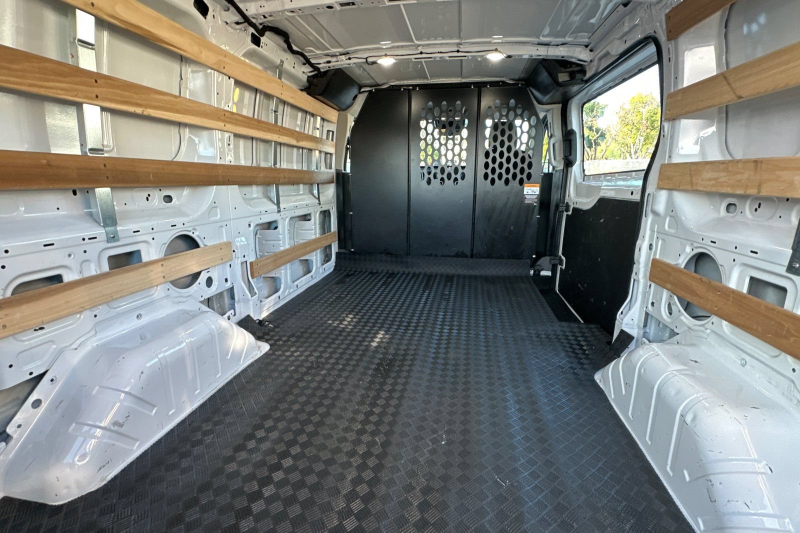 Used 2025 Ford Transit 250 Low Roof w/ Exterior Upgrade Package RWD image 10