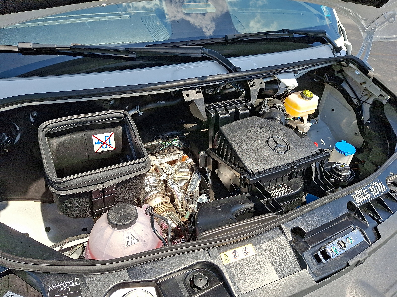 Used 2025 Mercedes-Benz Sprinter 2500 image 28
