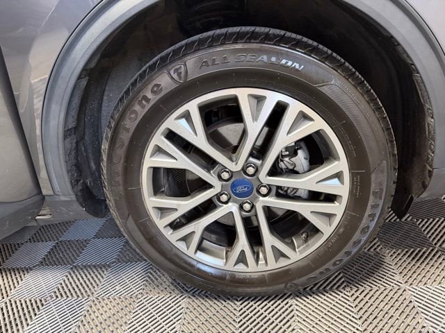 Used 2021 Ford Escape SEL image 41