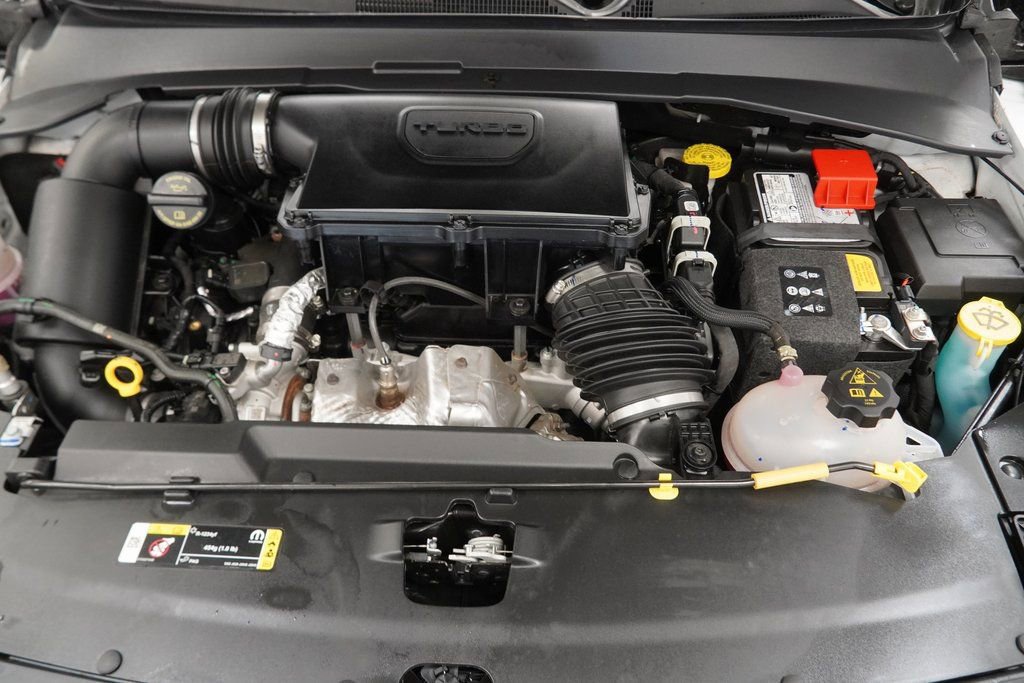 Certified 2025 Jeep Compass Latitude image 50