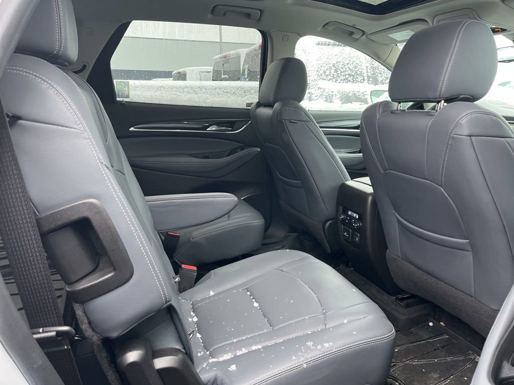 Used 2019 Buick Enclave Premium w/ Experience Buick Package image 3