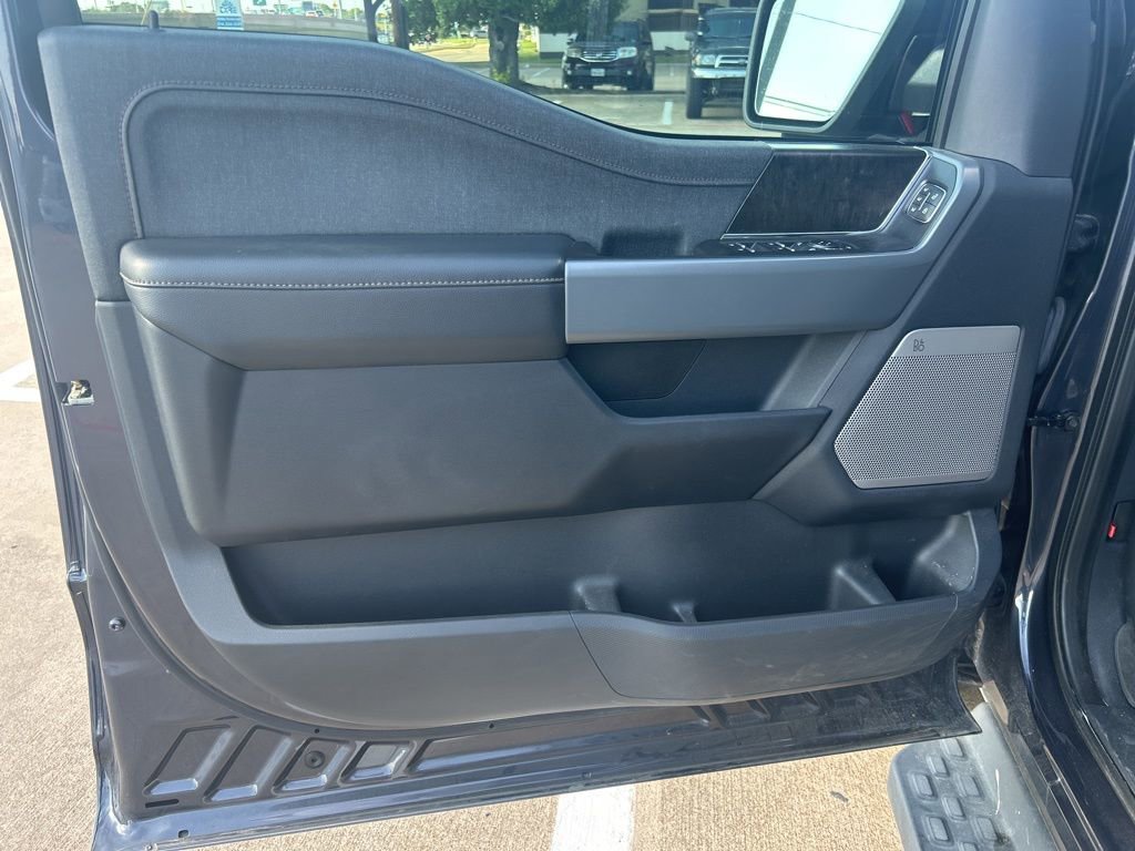 Used 2022 Ford F150 Lightning Lariat AWD/4WD image 10