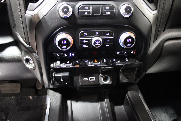 Used 2021 GMC Sierra 2500 Denali AWD/4WD image 37