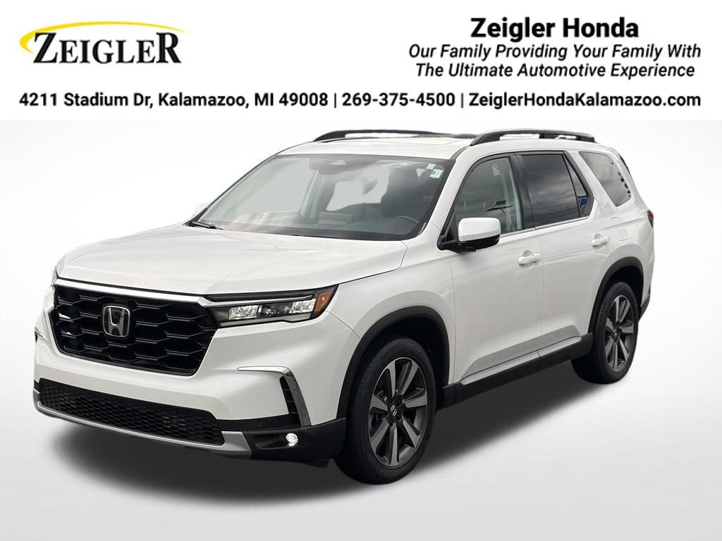 Certified 2025 Honda Pilot Touring