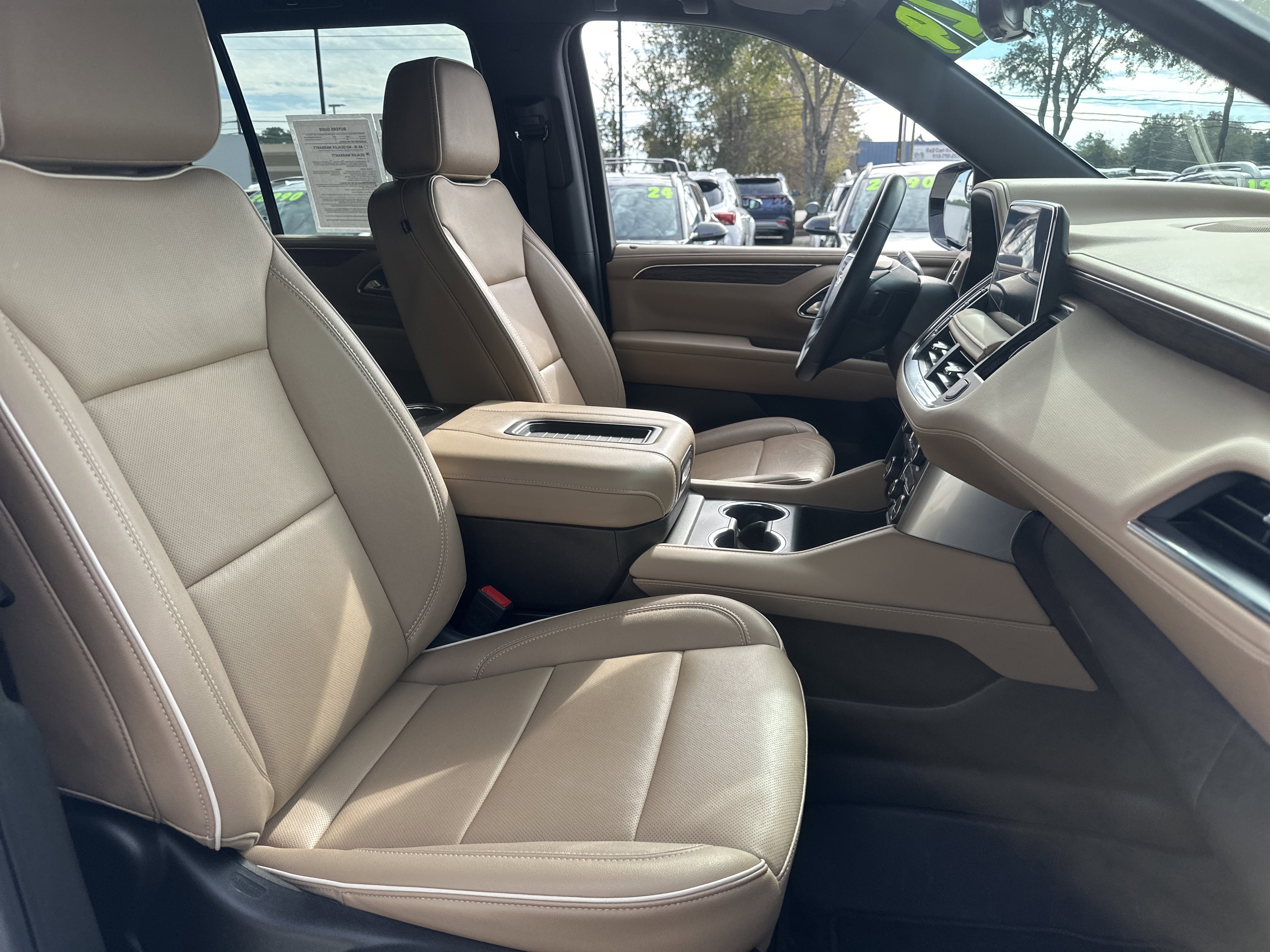 Used 2024 Chevrolet Tahoe Premier image 13