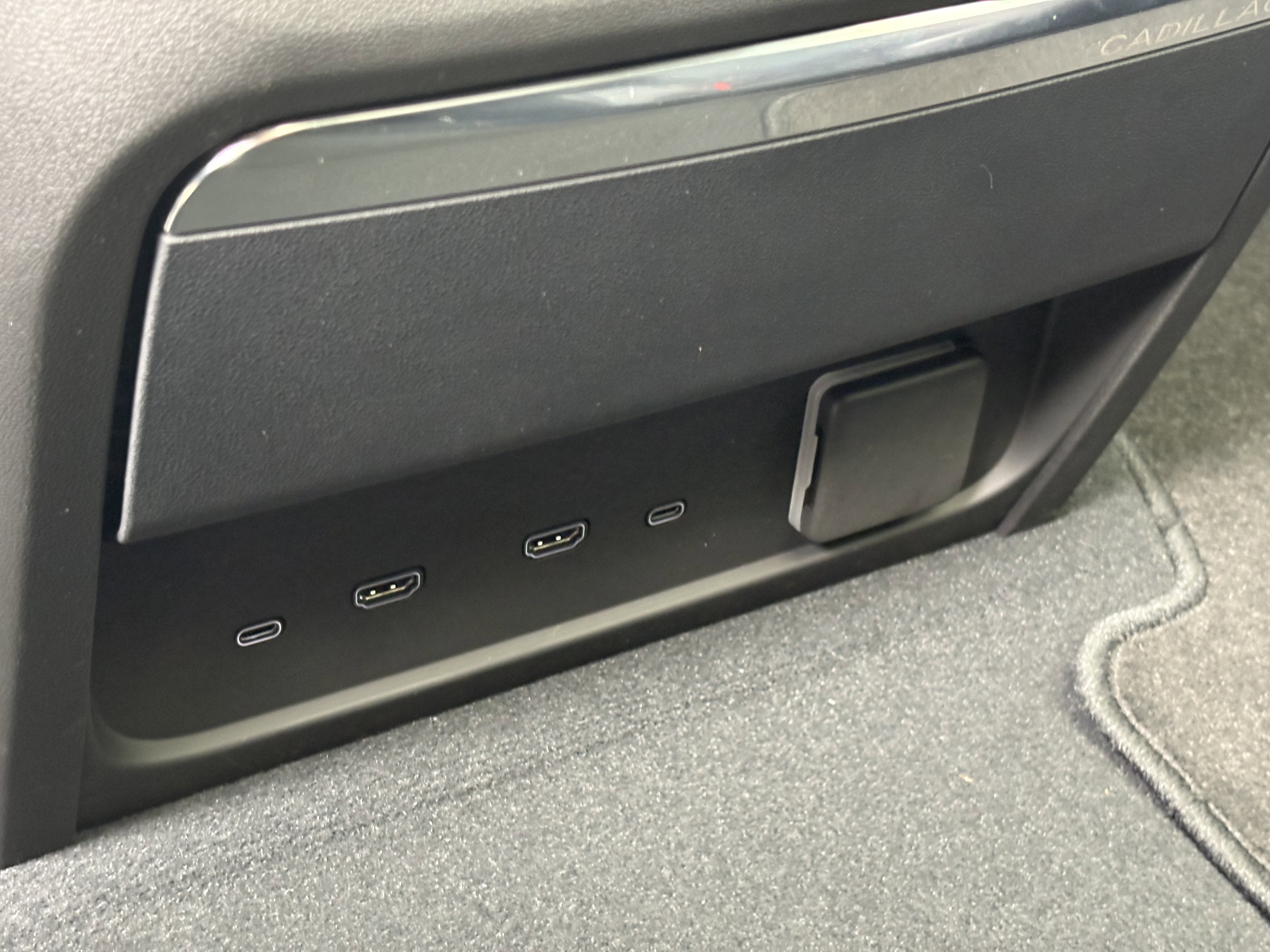 New 2026 Cadillac Escalade IQL Sport 1 image 17