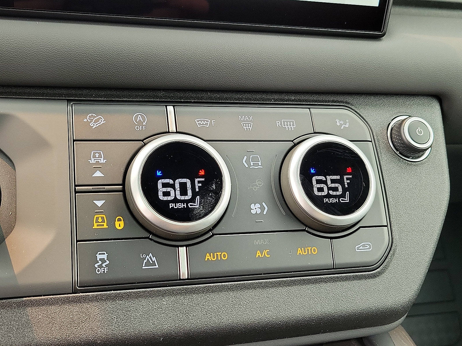 New 2023 Land Rover Defender 110 X AWD/4WD image 9