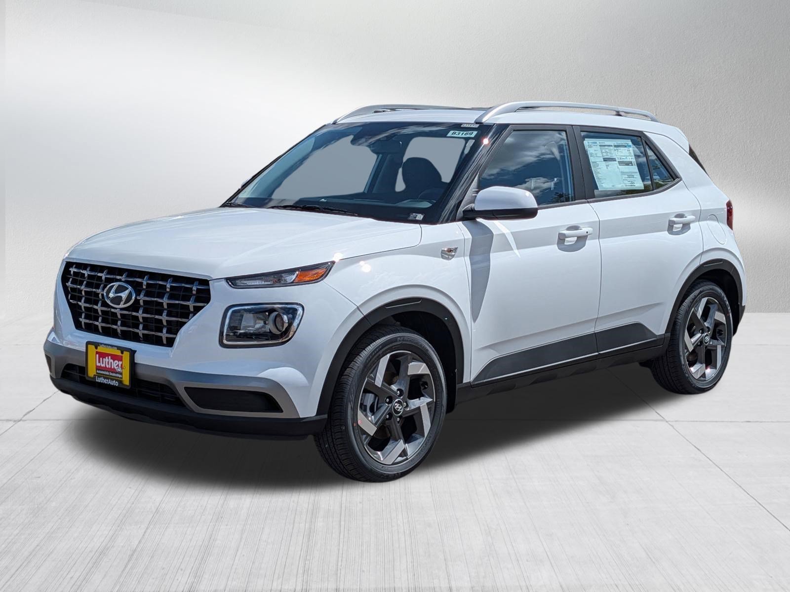 New 2026 Hyundai Venue SEL FWD image 2
