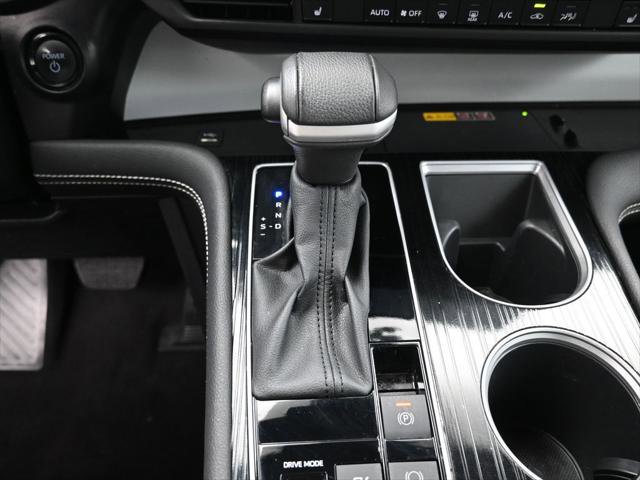 Certified 2025 Toyota Sienna XSE w/ XSE Plus Package AWD/4WD image 28