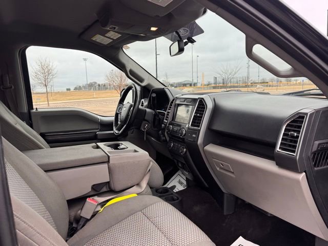 Used 2016 Ford F150 XLT w/ Equipment Group 302A Luxury image 23