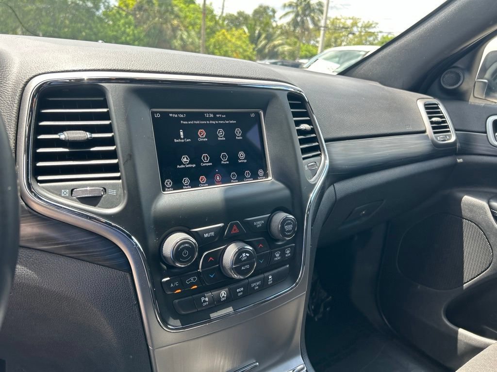Used 2019 Jeep Grand Cherokee Laredo RWD image 12