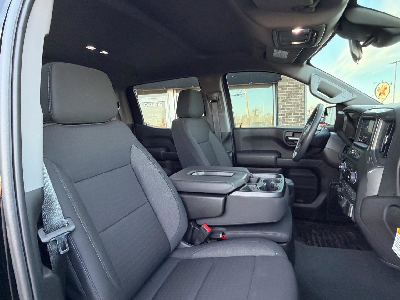 Used 2024 Chevrolet Silverado 1500 Custom Trail Boss image 28