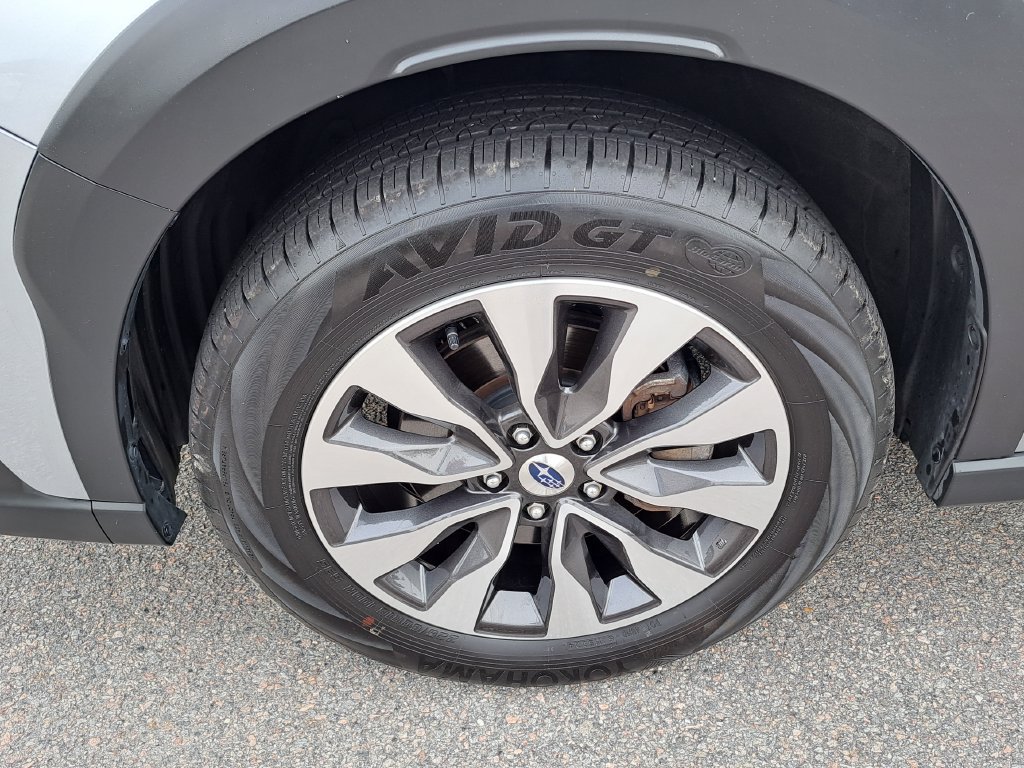 Used 2025 Subaru Outback Limited AWD/4WD image 31