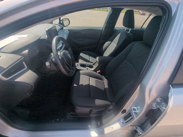 Used 2025 Toyota Corolla LE image 11