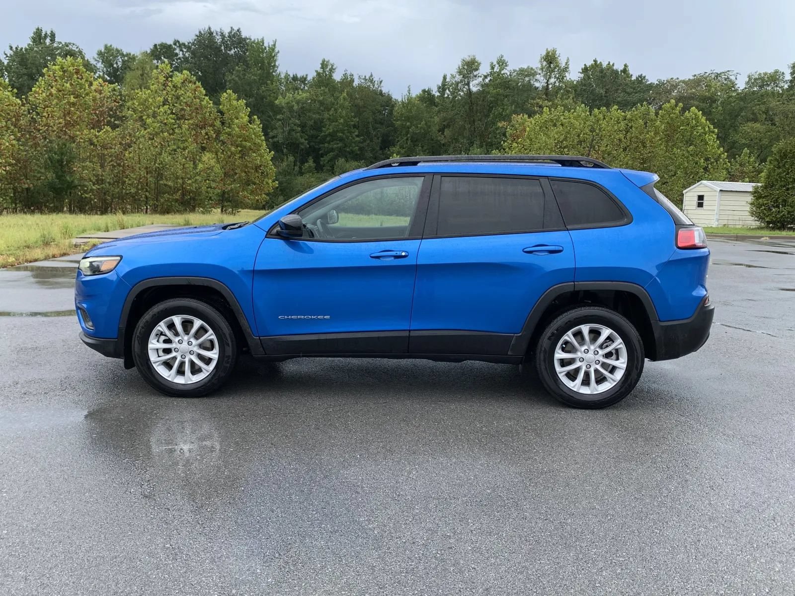 Used 2022 Jeep Cherokee Latitude Lux AWD/4WD image 4