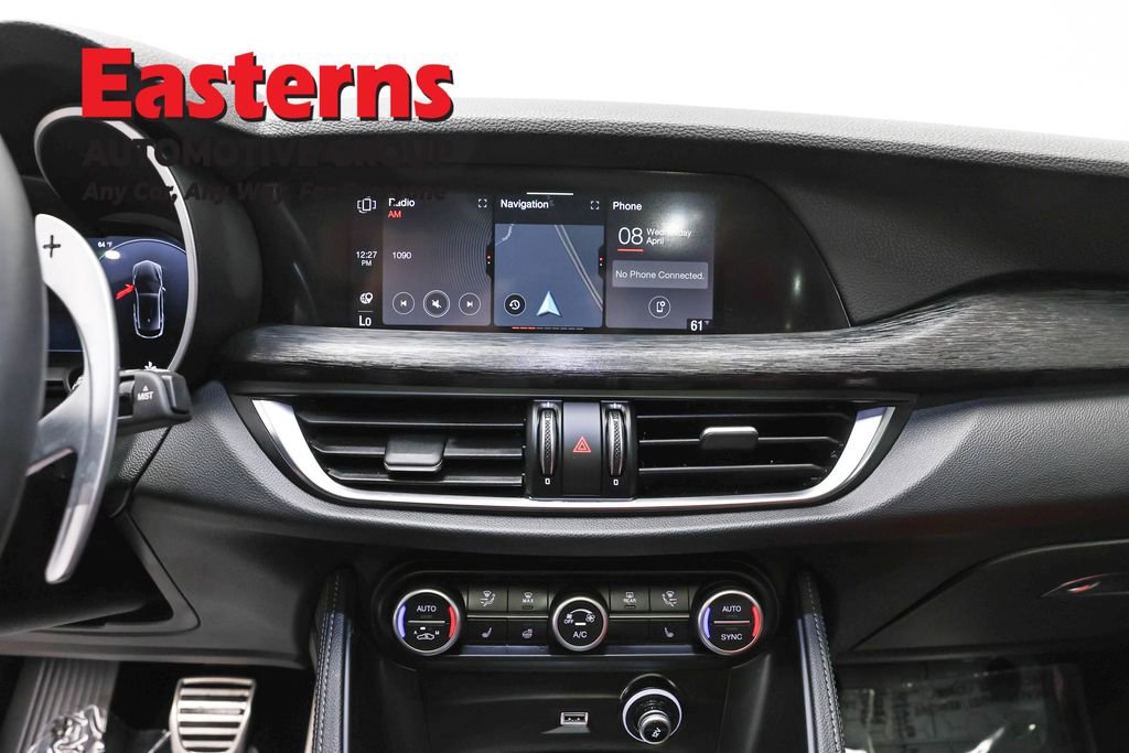 Used 2024 Alfa Romeo Stelvio Sprint image 12