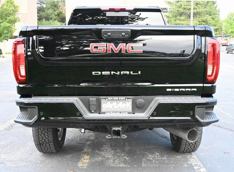 Used 2022 GMC Sierra 3500 Denali w/ Denali Ultimate Package AWD/4WD image 7
