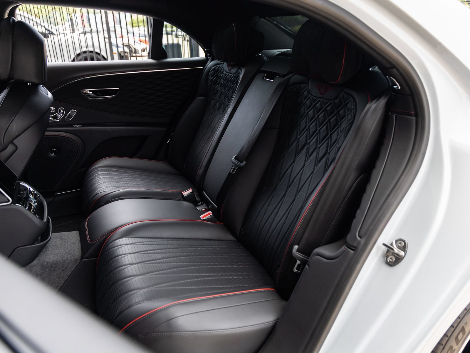 Used 2021 Bentley Flying Spur W12 AWD/4WD image 39