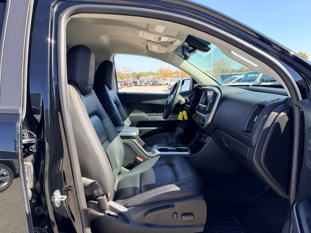 Used 2019 Chevrolet Colorado ZR2 w/ ZR2 Midnight Special Edition AWD/4WD image 11