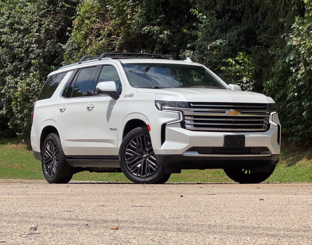 Used 2021 Chevrolet Tahoe High Country AWD/4WD image 2