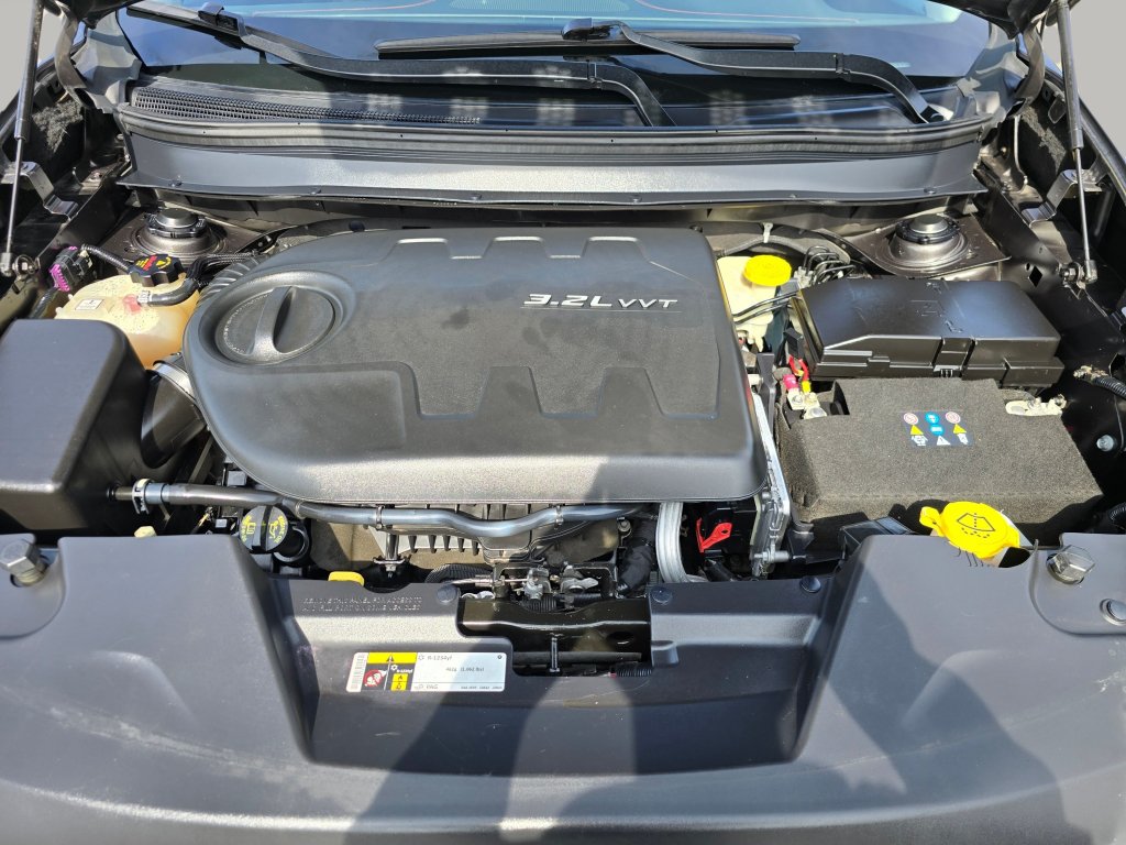 Used 2014 Jeep Cherokee Trailhawk AWD/4WD image 19