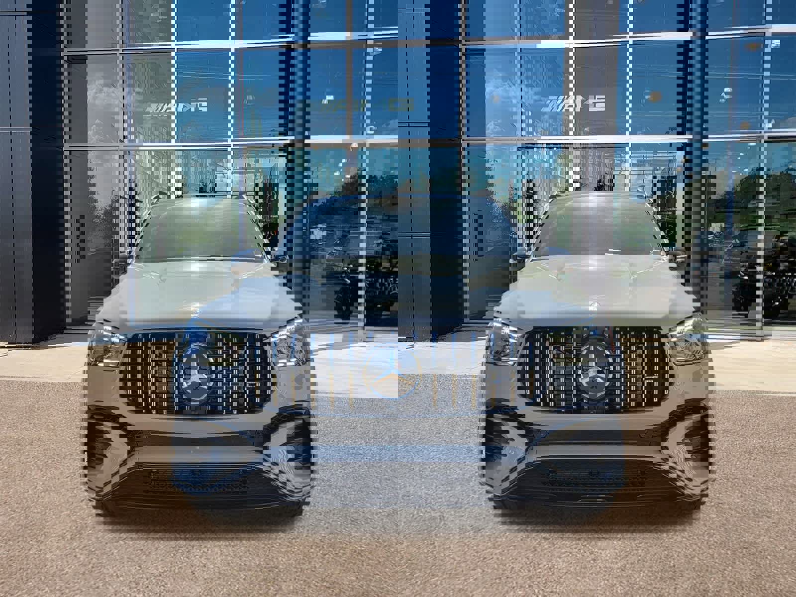 New 2026 Mercedes-Benz GLE 53 AMG 4MATIC image 2