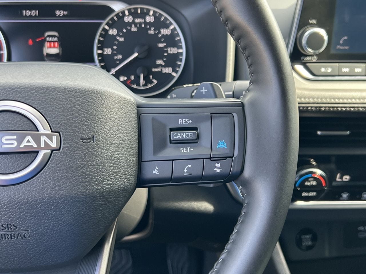 Certified 2025 Nissan Rogue SV AWD/4WD image 14