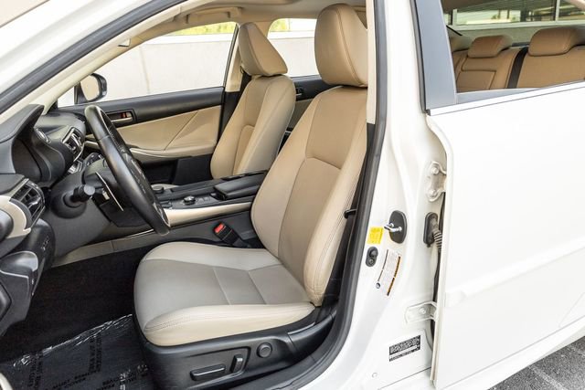 Used 2019 Lexus IS 300 image 11