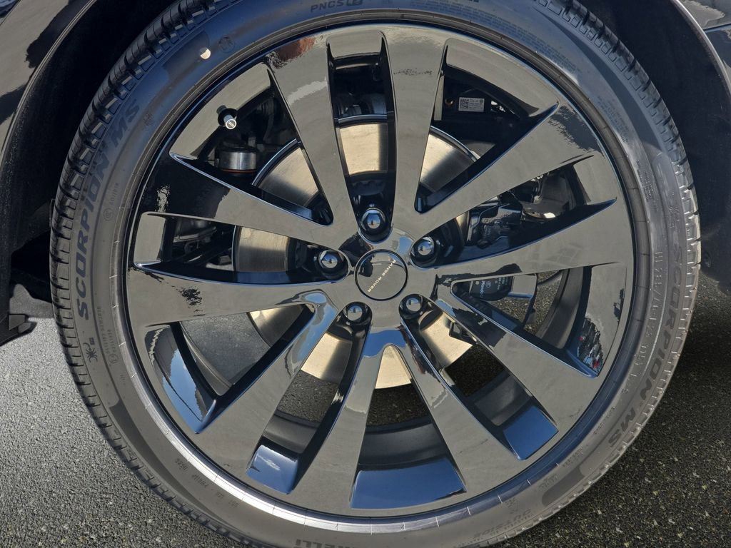 New 2026 Land Rover Range Rover Sport Dynamic SE AWD/4WD image 35