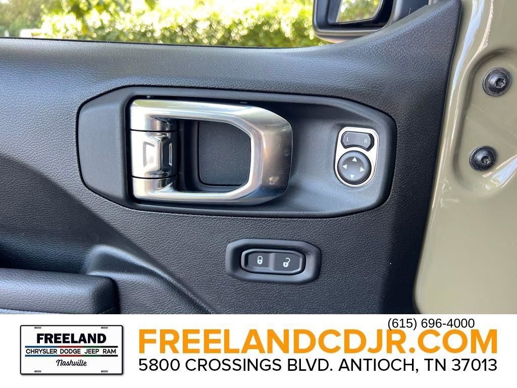 New 2025 Jeep Gladiator Rubicon w/ Convenience Group image 19