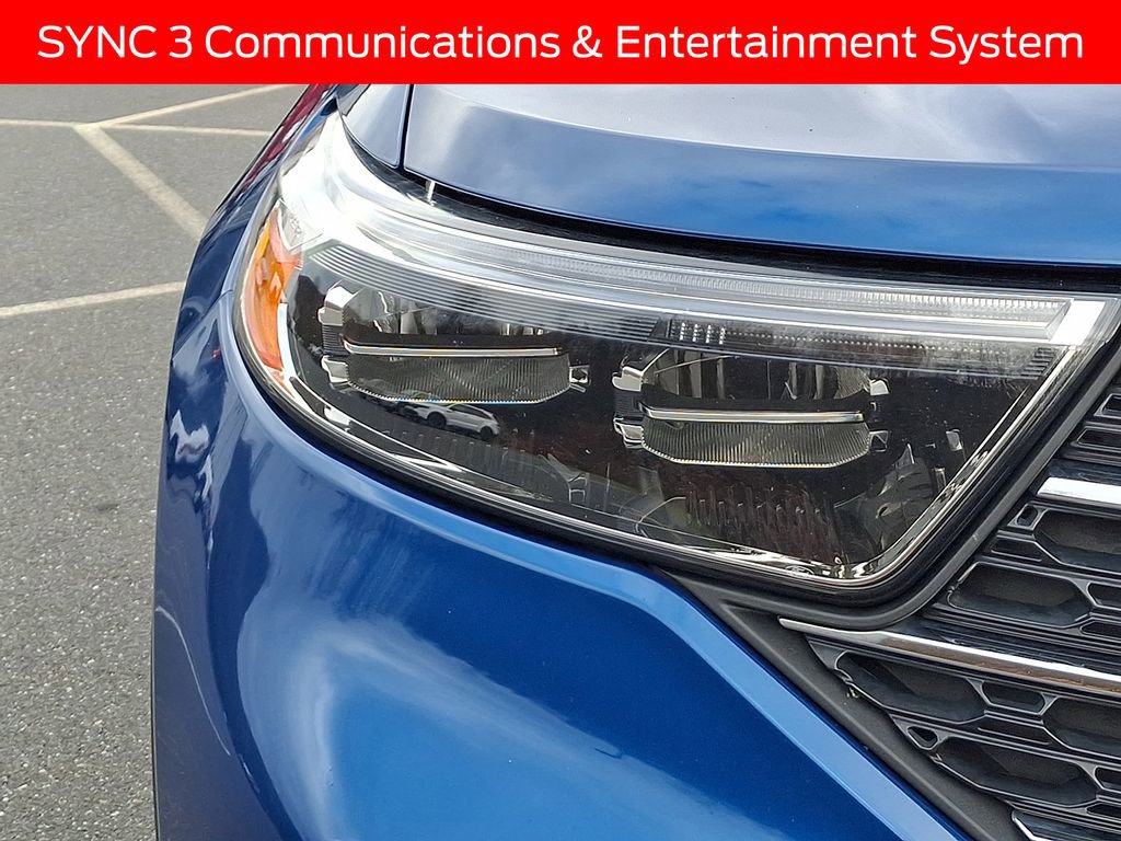 Used 2022 Ford Explorer XLT image 9