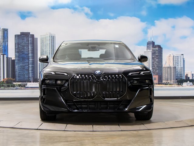 New 2025 BMW i7 xDrive60 image 3