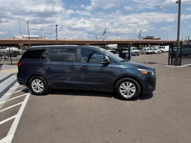 Used 2015 Kia Sedona LX FWD image 19