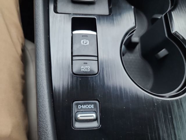 Used 2022 Nissan Rogue SV w/ SV Premium Package image 28