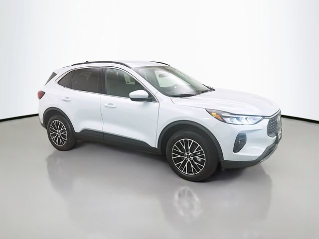 New 2025 Ford Escape SE