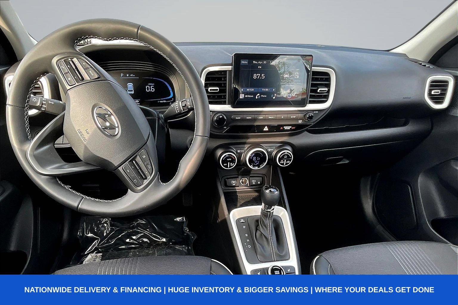 Used 2026 Hyundai Venue SEL FWD image 10