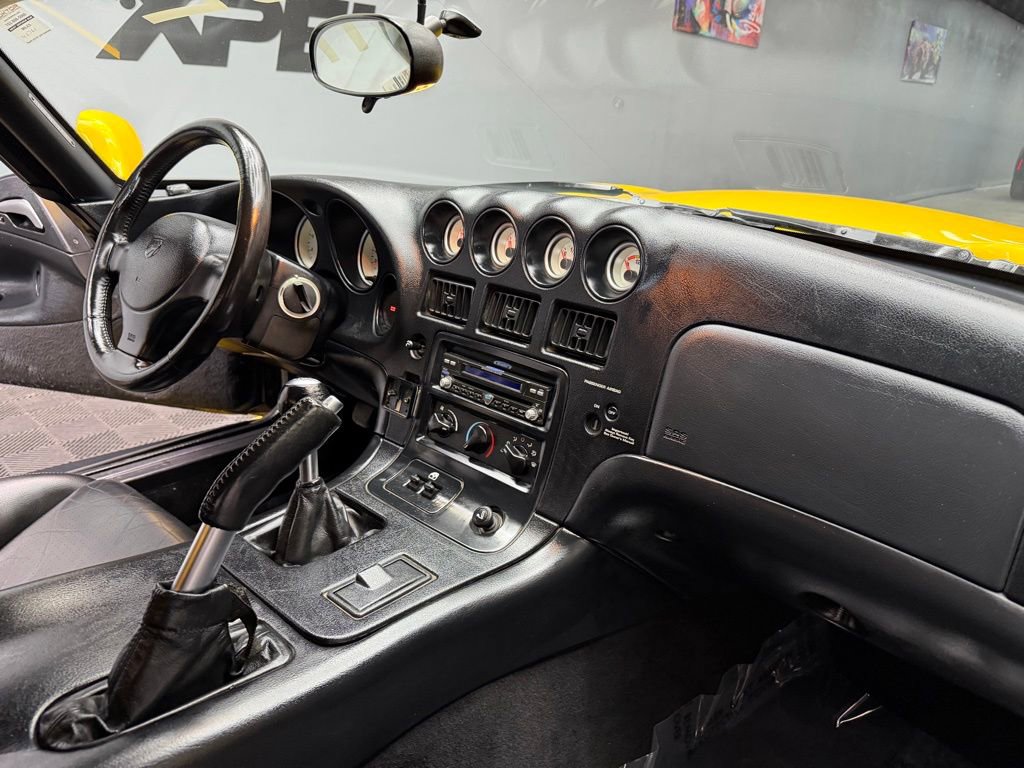 Used 2001 Dodge Viper RT/10 RWD image 34