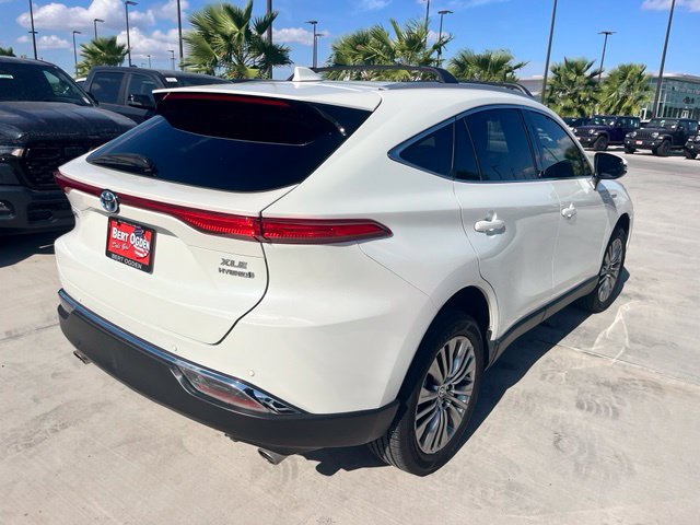 Used 2021 Toyota Venza XLE w/ Softex Package AWD/4WD image 6