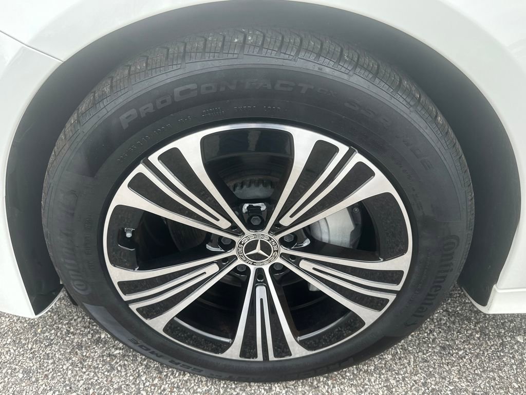 Used 2024 Mercedes-Benz E 350 4MATIC Sedan image 15