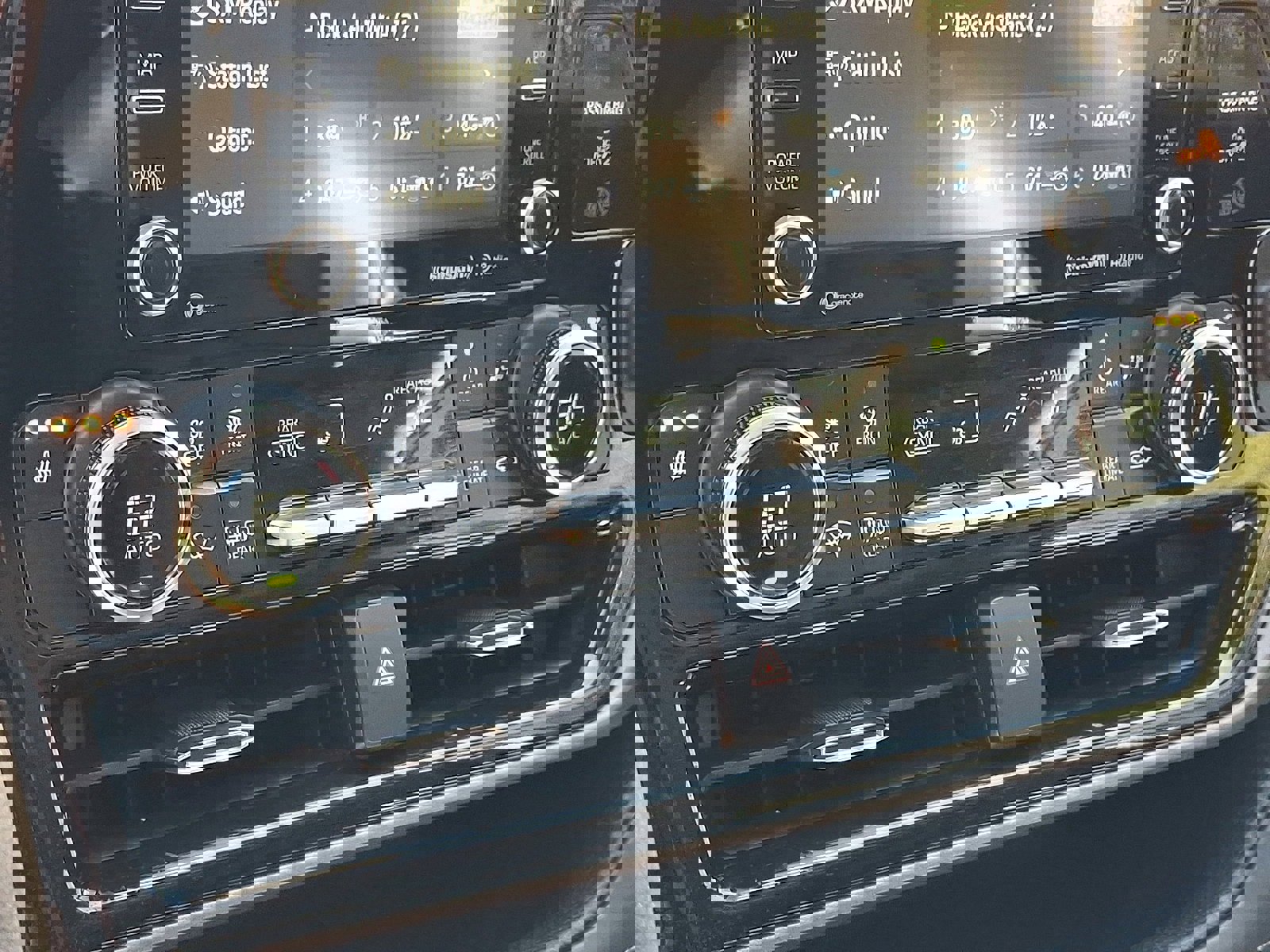 Used 2021 Toyota Highlander XLE image 19