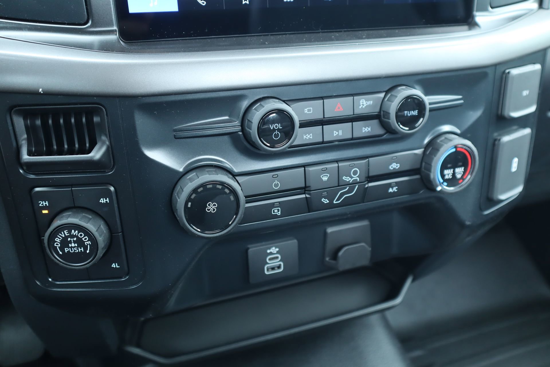 New 2026 Ford F150 XL AWD/4WD image 7