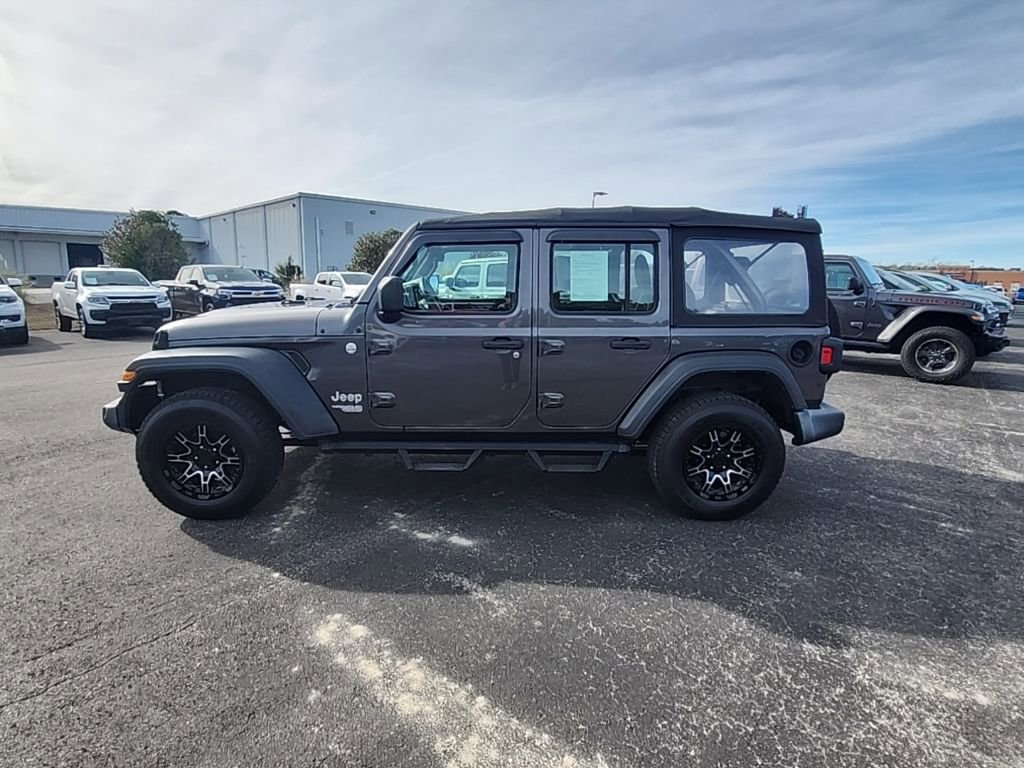 Used 2018 Jeep Wrangler Unlimited Sport image 14