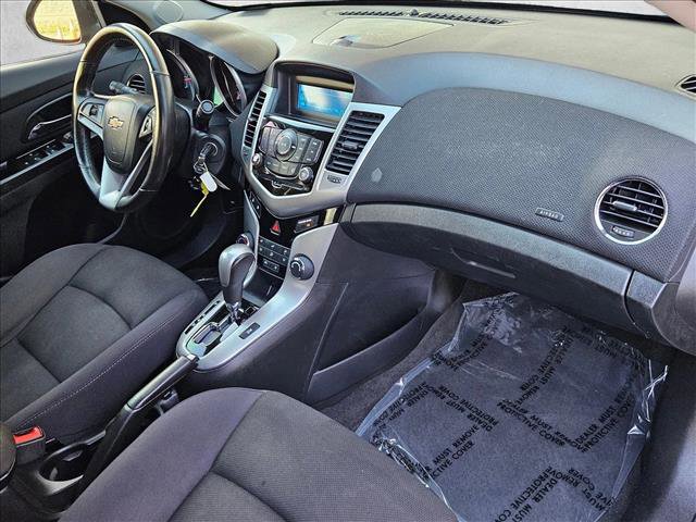 Used 2014 Chevrolet Cruze LT image 21