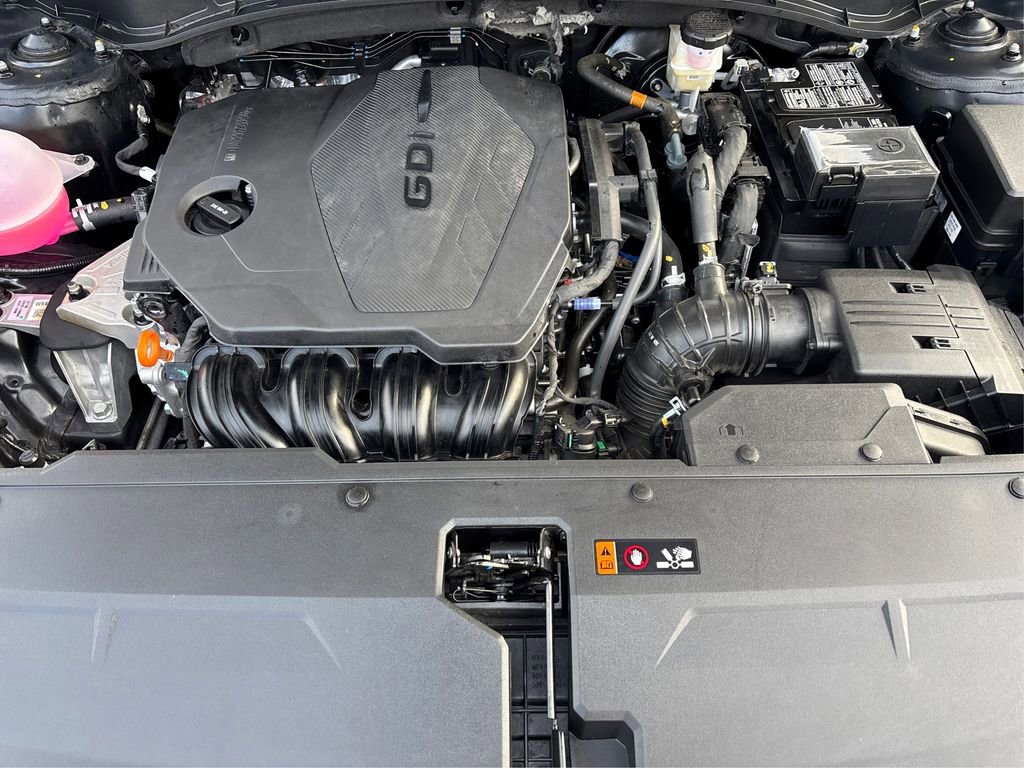 Certified 2025 Hyundai Tucson SE image 13